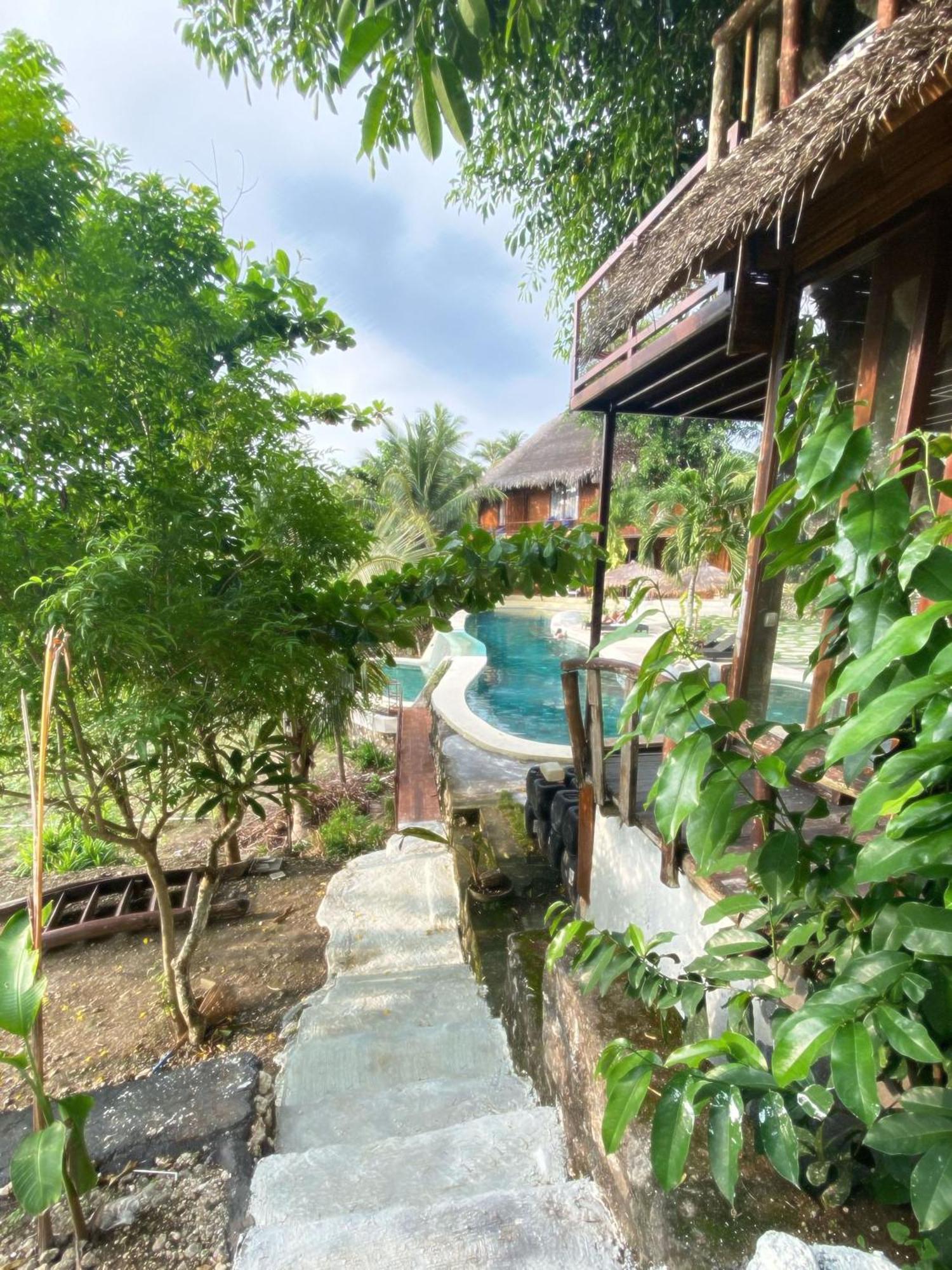 הוילה Batununggul Gading Tree House מראה חיצוני תמונה