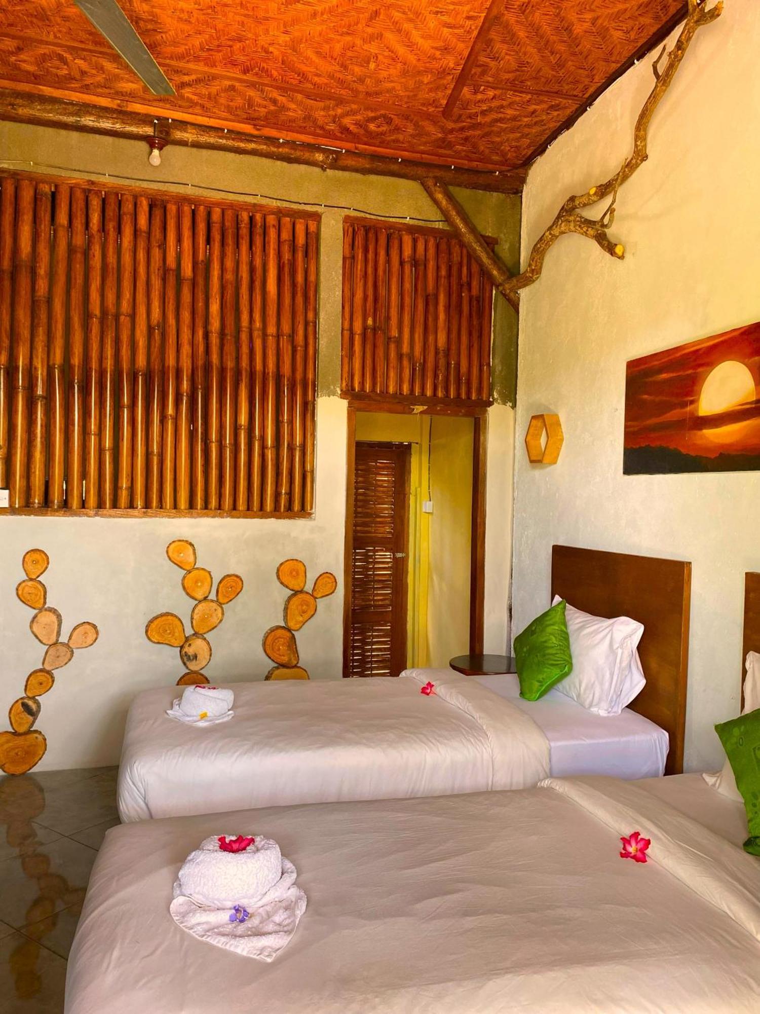 הוילה Batununggul Gading Tree House מראה חיצוני תמונה