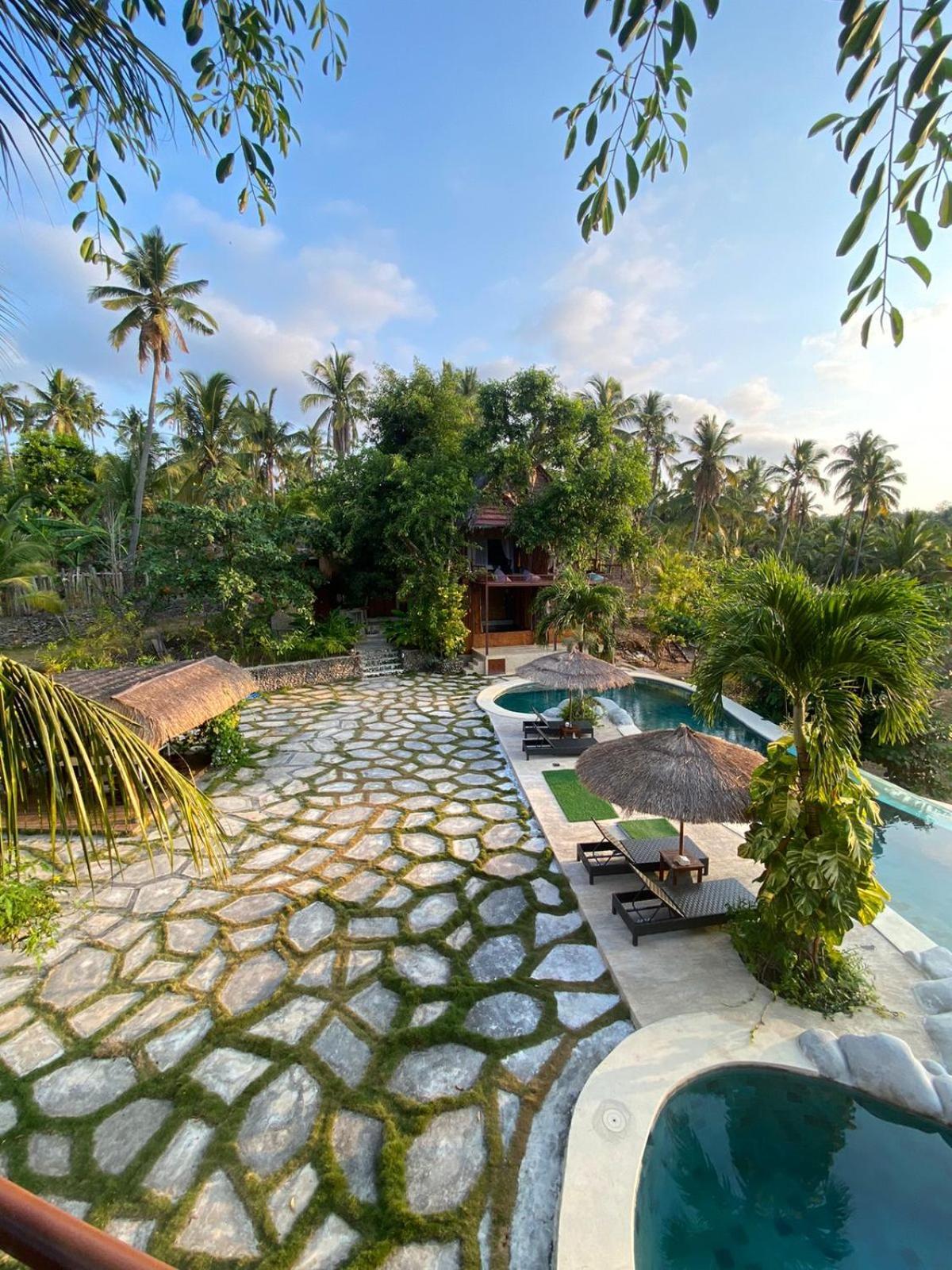 הוילה Batununggul Gading Tree House מראה חיצוני תמונה