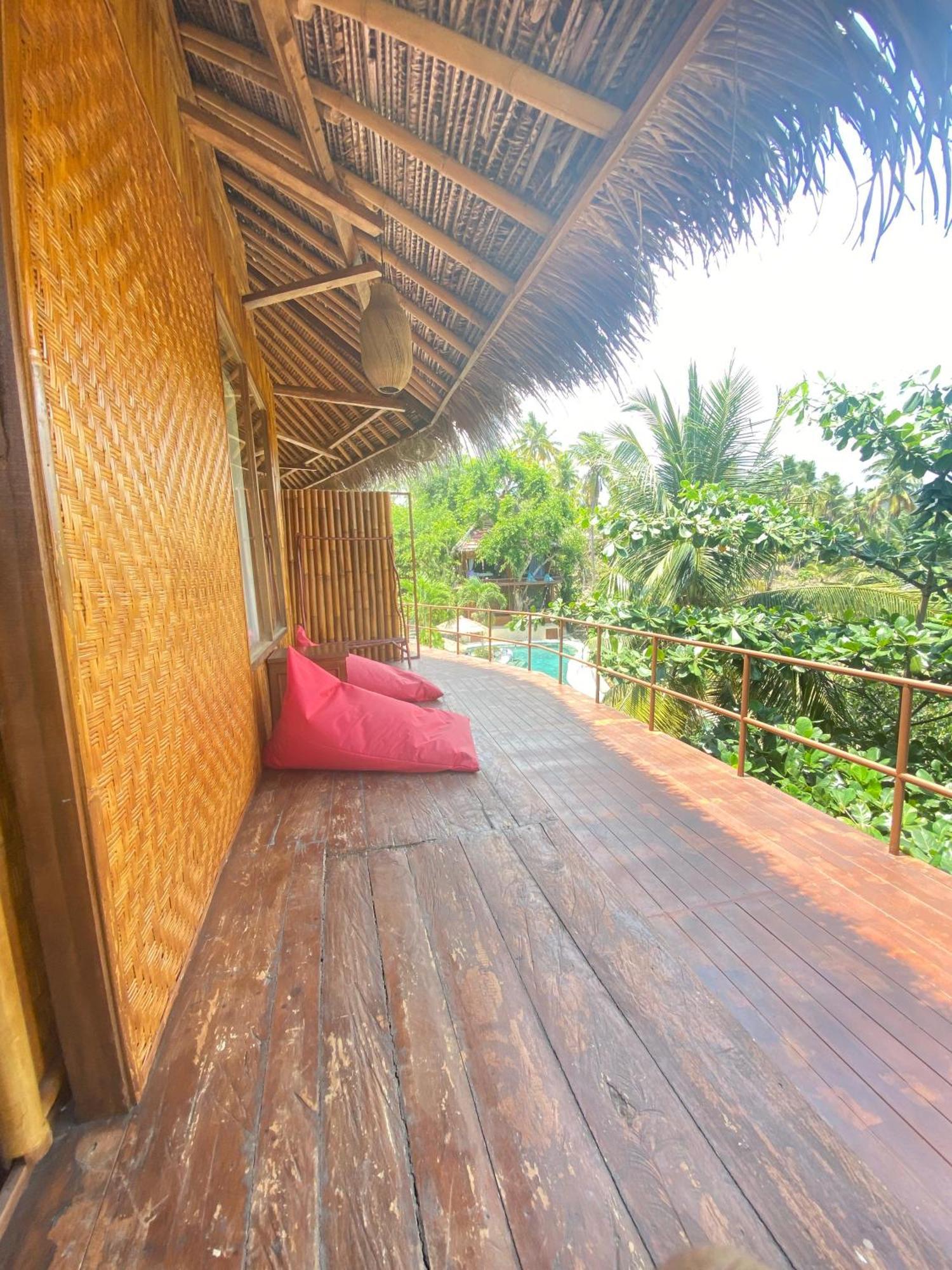 הוילה Batununggul Gading Tree House מראה חיצוני תמונה