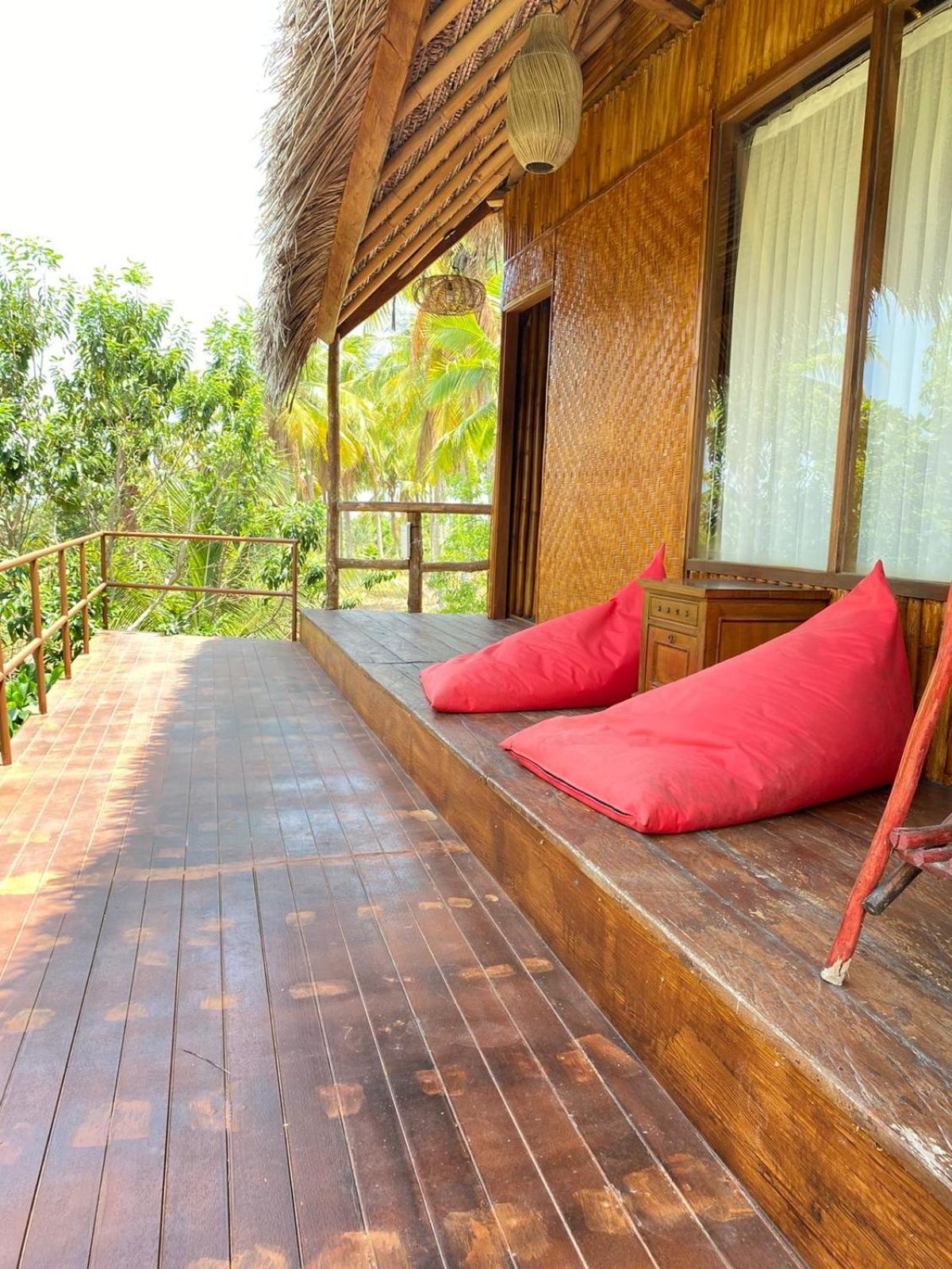 הוילה Batununggul Gading Tree House מראה חיצוני תמונה